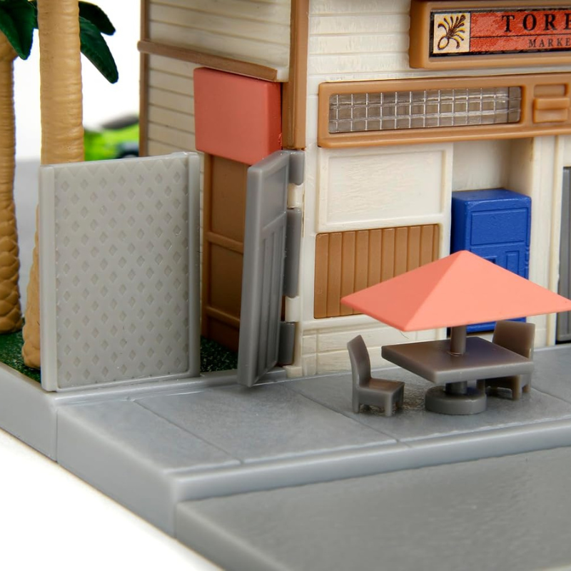 Jada Fast & Furious Nano Scene Toretto's Market & Cafe Diorama with 2 Nano Die-Cast Cars