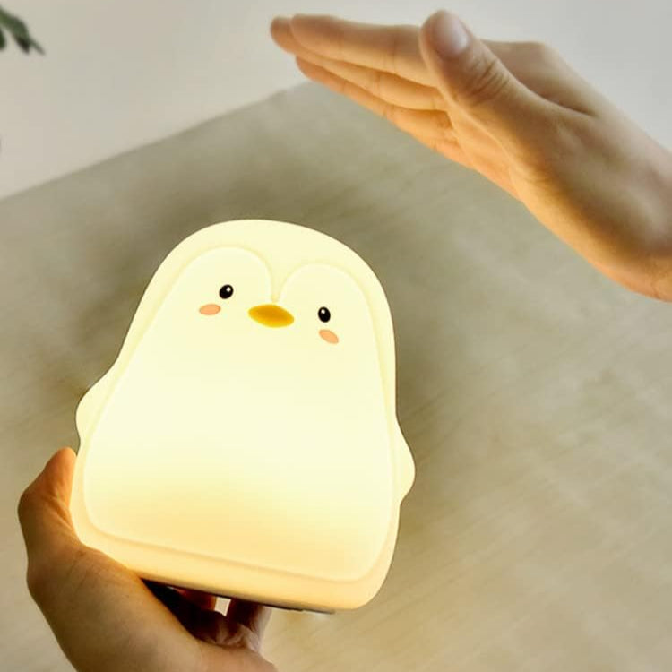 Penguin 3D Silicon Color-Changing Lamp