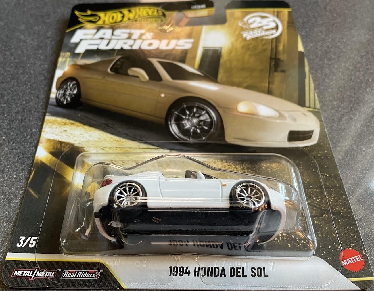 Hot Wheels Imported Premium 1/64 Car Hot Wheels Fast & Furious Premium Cars 1994 Honda del Sol 1:64 Scale Metal Collectors Vehicle Inspired by Fast & Furious