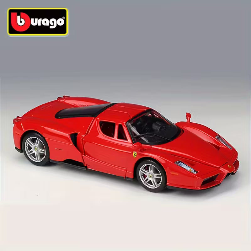 Bburago - 1 : 24 Diecast Scale Model - Official Licensed Product - Enzo Ferrari