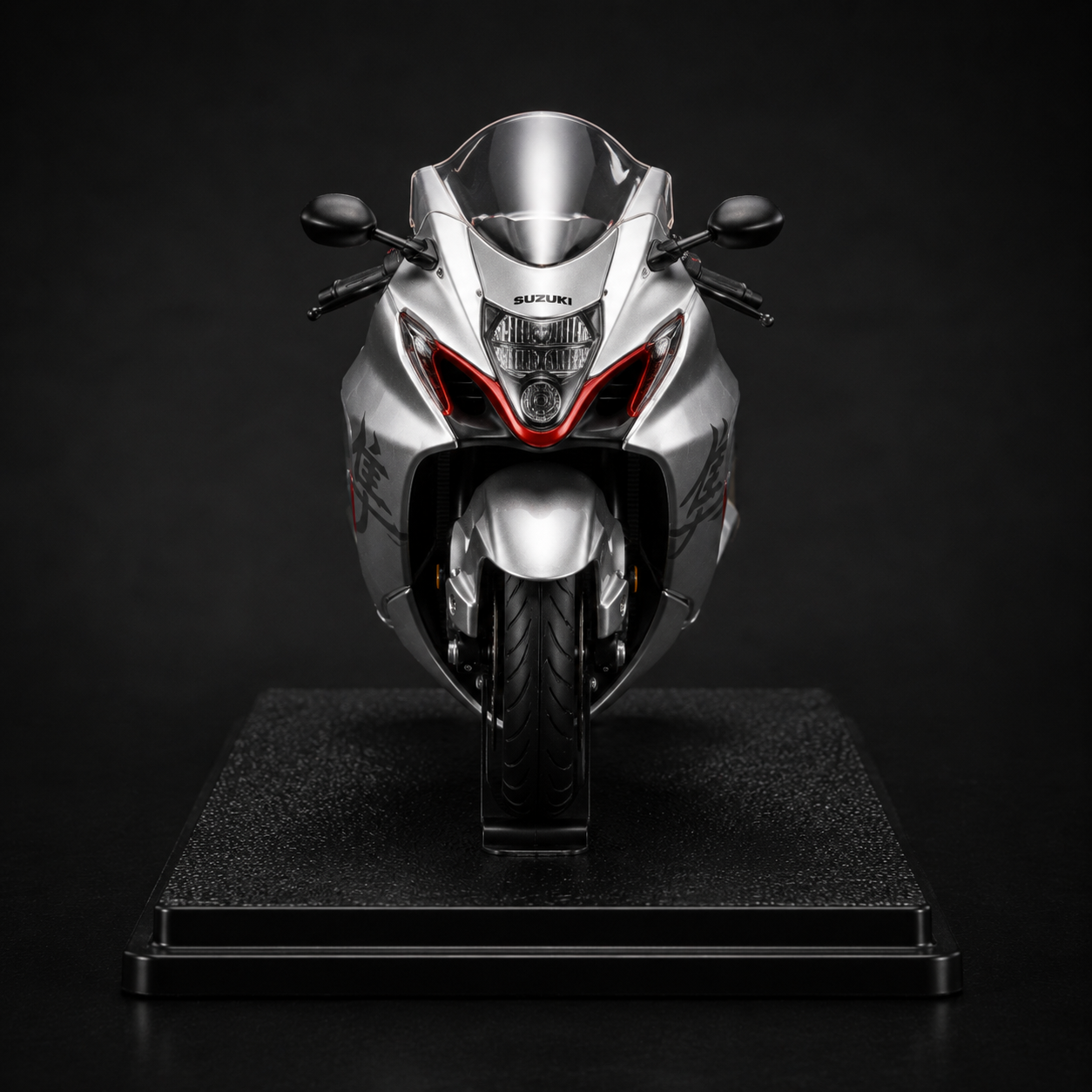 Suzuki Hayabusa GSX1300R Diecast Model – Classic Metallic Silver & Red 1:18 Scale Replica