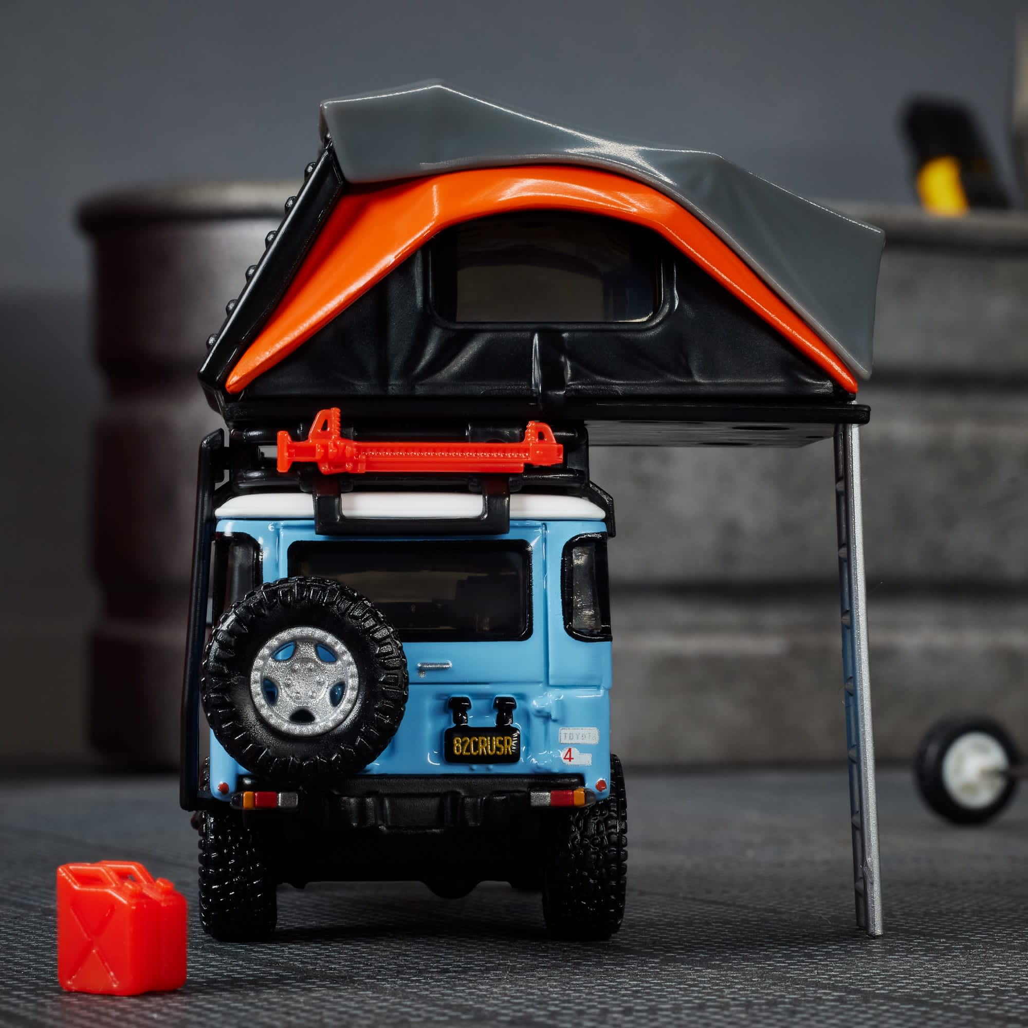 Hot Wheels Elite 64 Mod Shop 1982 Custom Toyota Land Cruiser FJ45 Troopy – 1:64 Scale Die-Cast Model Car