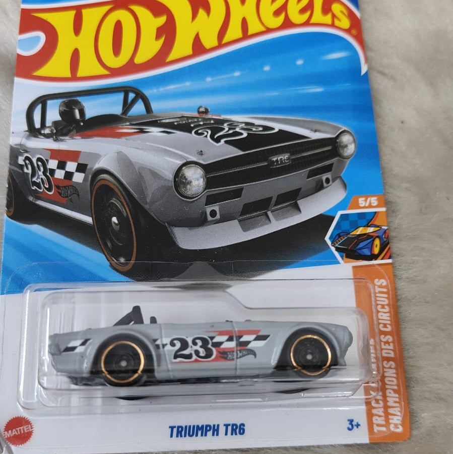 Hot Wheels Q case 2025 Imported Mainline Vehicle Collection - Treasure Hunt - Triumph TR6