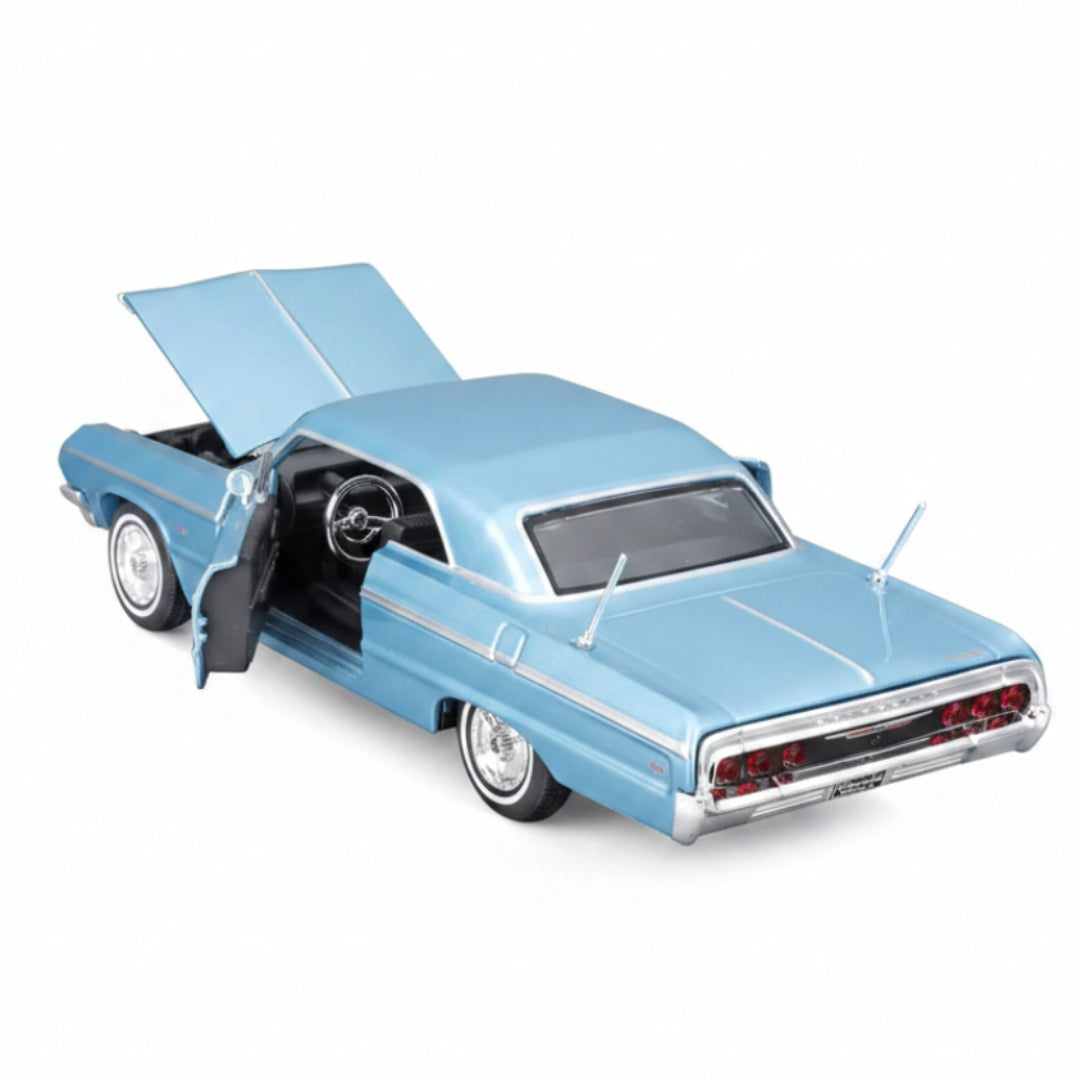 Maisto Collector's Collection 1964 Chevrolet Impala SS Blue 1:26 Diecast Model Car