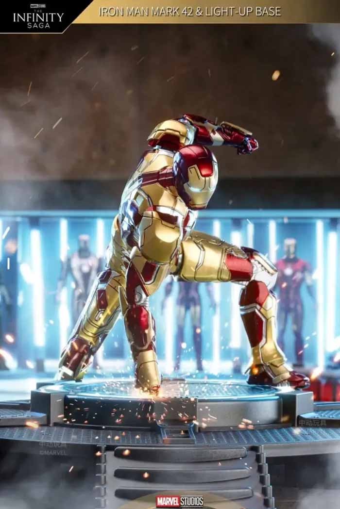 Marvel Studios The Infinity Saga Iron Man Mark 42 Light-Up Base Set 7 Inch