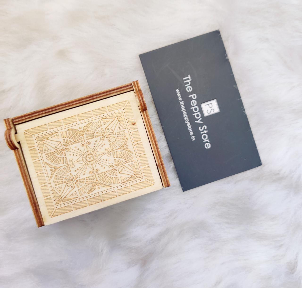 Gorgeous Wife Self-Winding Music Box (You Are My Sunshine) - ThePeppyStore