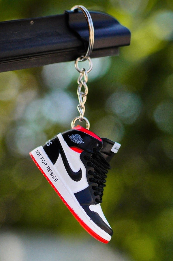 3D Sneaker Keychain - Red - ThePeppyStore