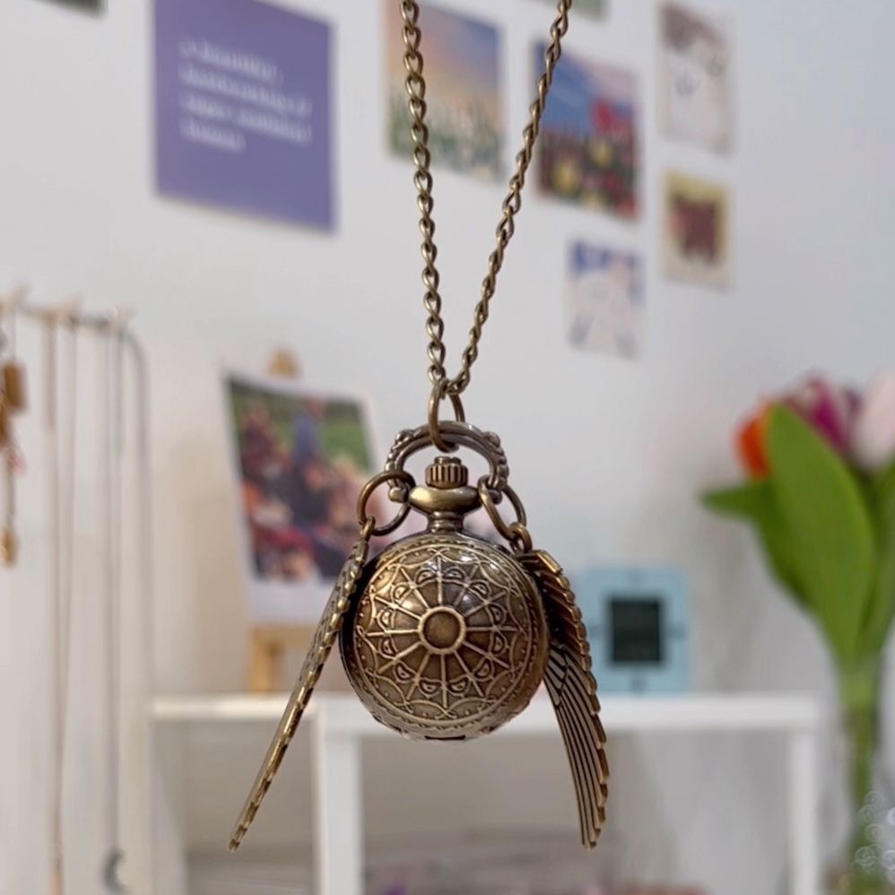 Vintage Pocket Watch With Chain