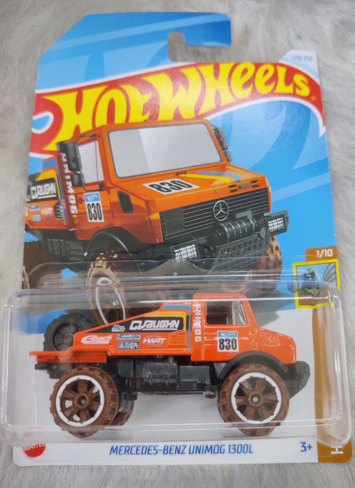 Hot Wheels Imported Mercedes - Benz Unimog 1300L Vehicle Exclusive Collection