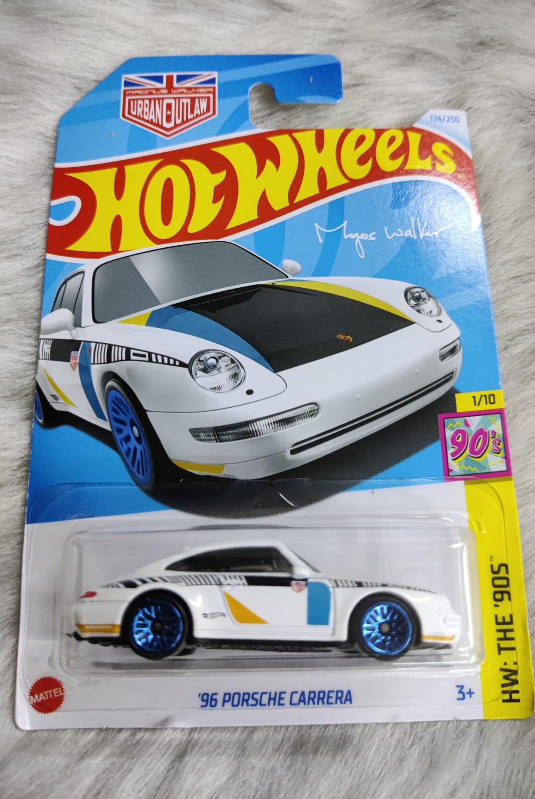Hot Wheels Imported Rare '96 Porsche Carrera Vehicle Exclusive Collection