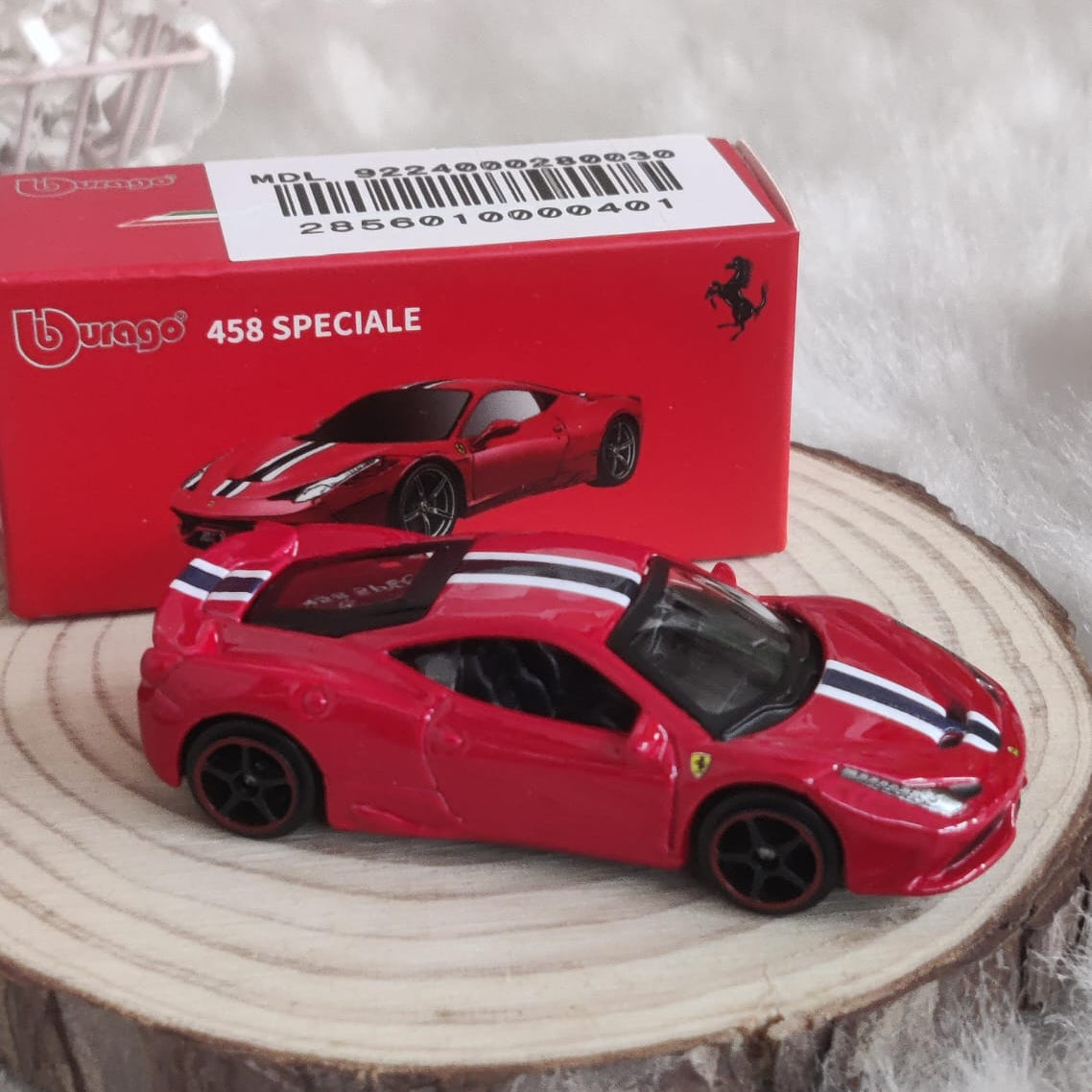 Official Bburago 458 Speciale - 1 : 64 Diecast Scale Model