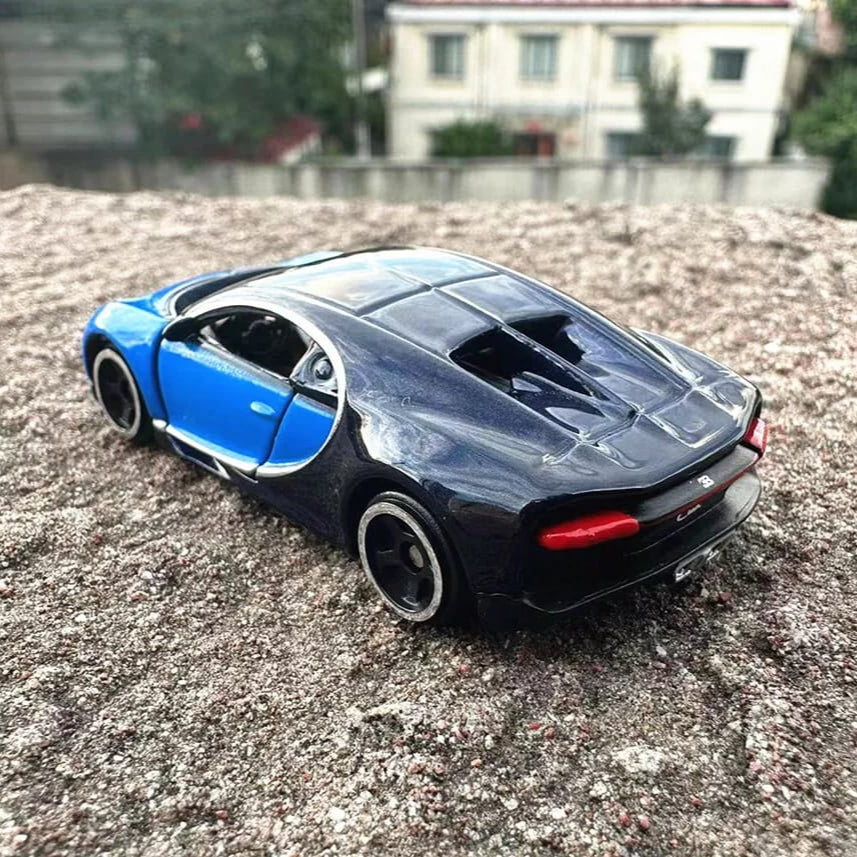 Official Bburago Bugatti Chiron - 1 : 64 Diecast Scale Model