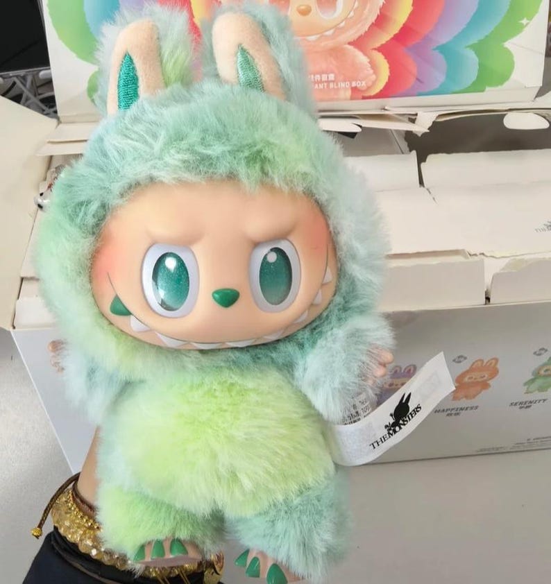 Labubu Vinyl Plush Pendant Blind Box (Random Box Will Be Provided)