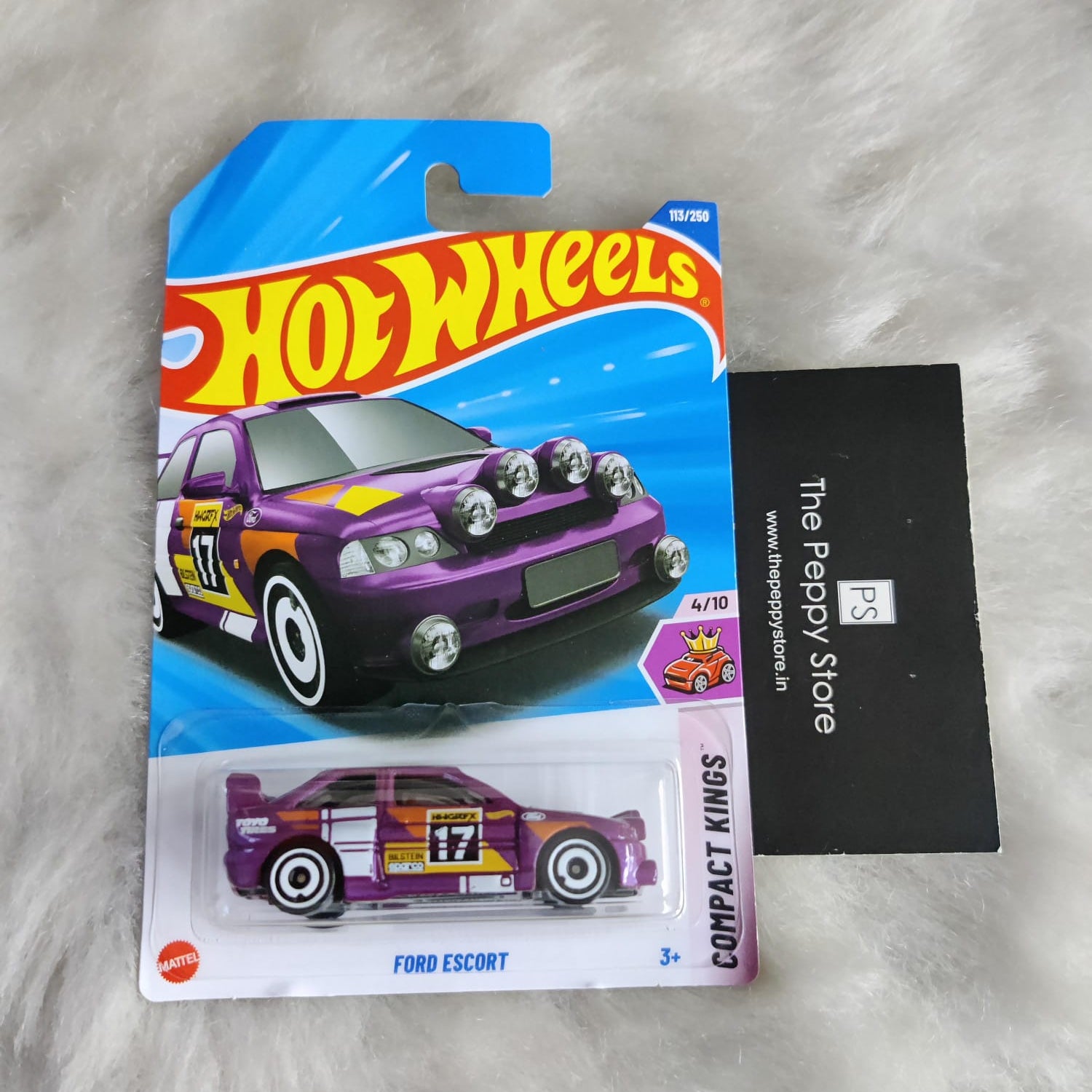 Hot Wheels 2025 L and M Case Vehicle Exclusive Collection - Ford Escort