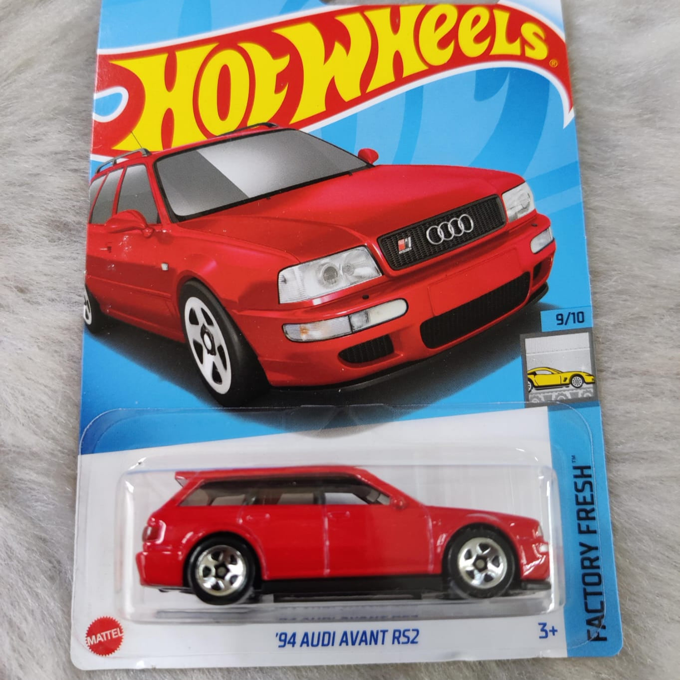 Hot Wheels Imported Rare Vehicle Collection -'94 Audi Avant RS2