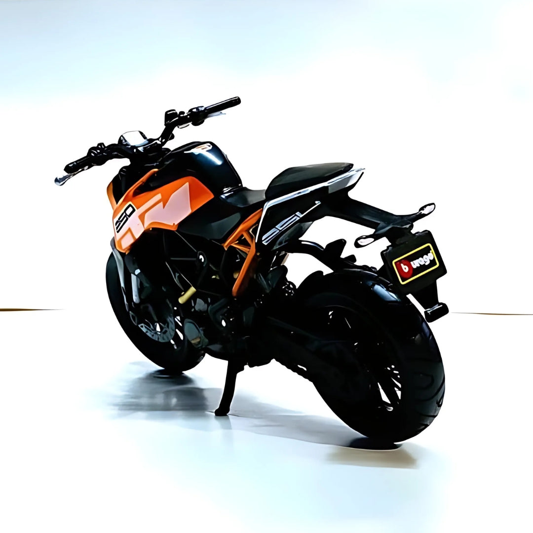 Bburago - 1 : 18 Diecast Scale Model - Official Licensed Product - KTM 250 Duke