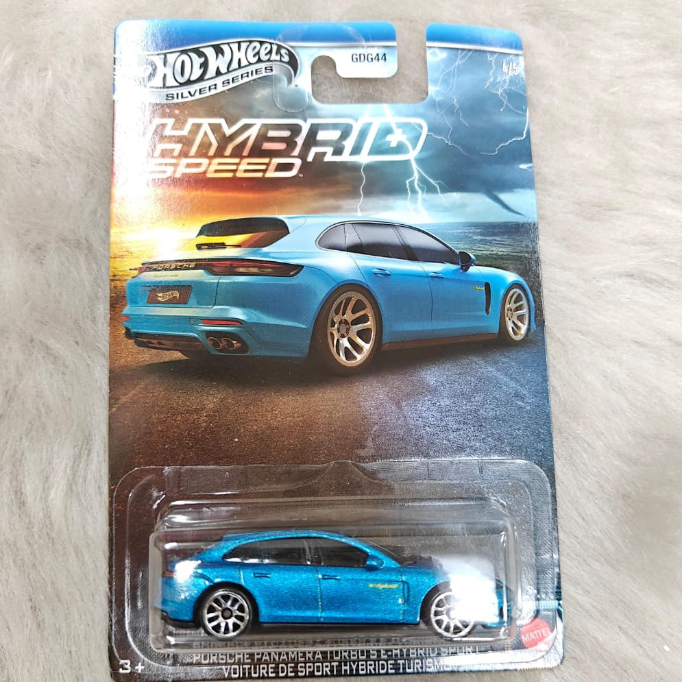 Hot Wheels Scale 1:64 Imported 2025 Silver Series Hybrid Speed Series - Porsche Panamera Turbo S E-Hybrid Sport Turismo