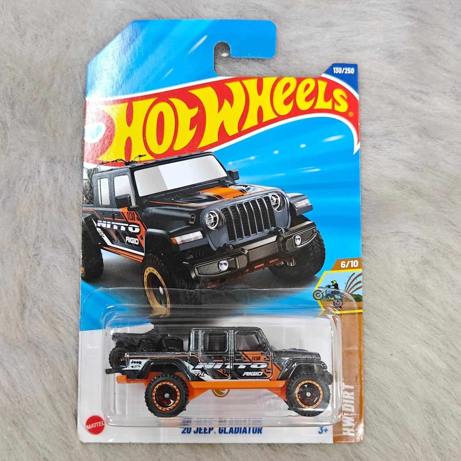 Hot Wheels Imported.2025 F case Super Treasure Hunt '20 Jeep Gladiator with Protector - No COD Available on this Product