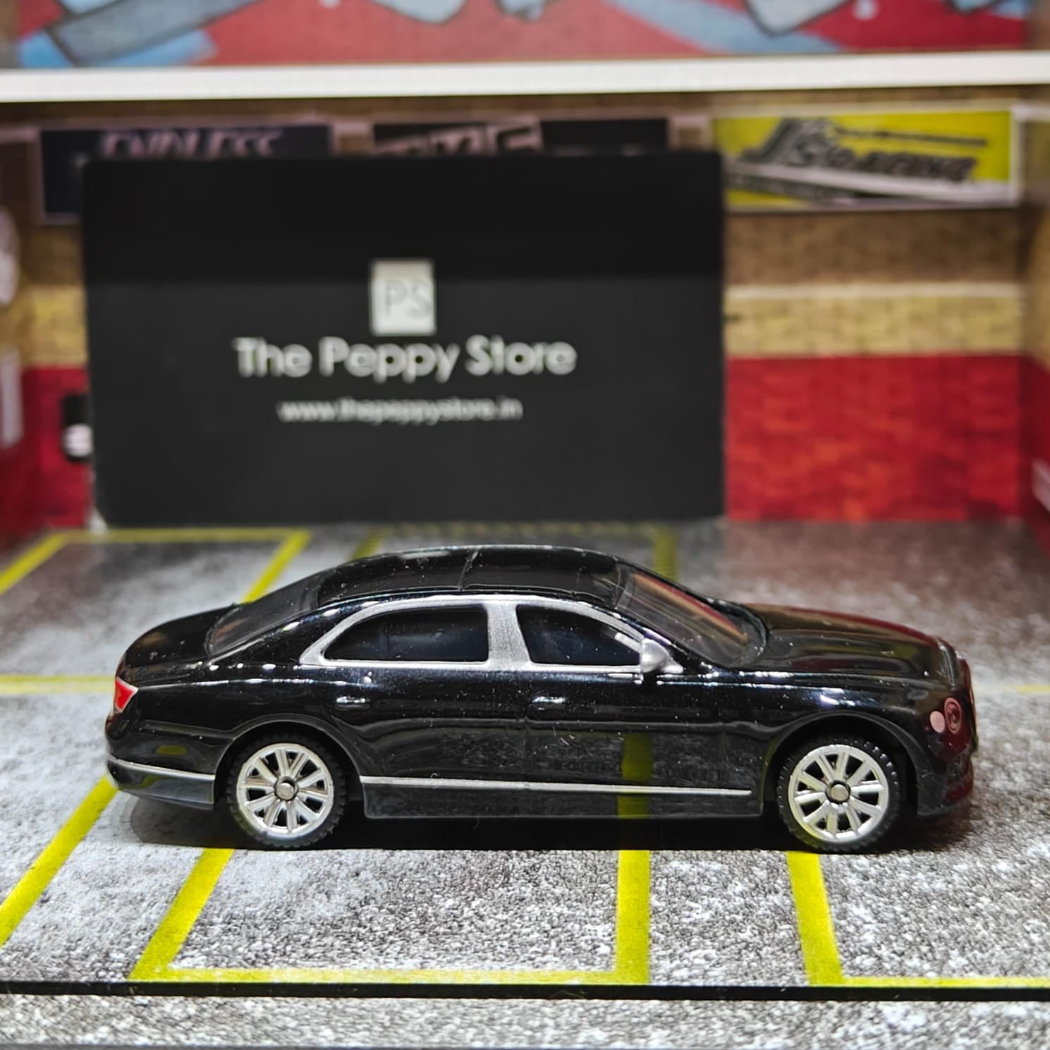 Scale 1 : 64 CCA Bentley Flying Spur Hybrid Diecast Metal Model Car