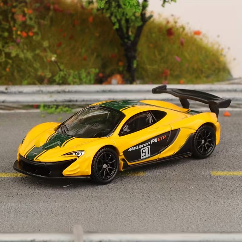 Scale 1 : 64 CCA McLaren P1 GTR Diecast Metal Model Car