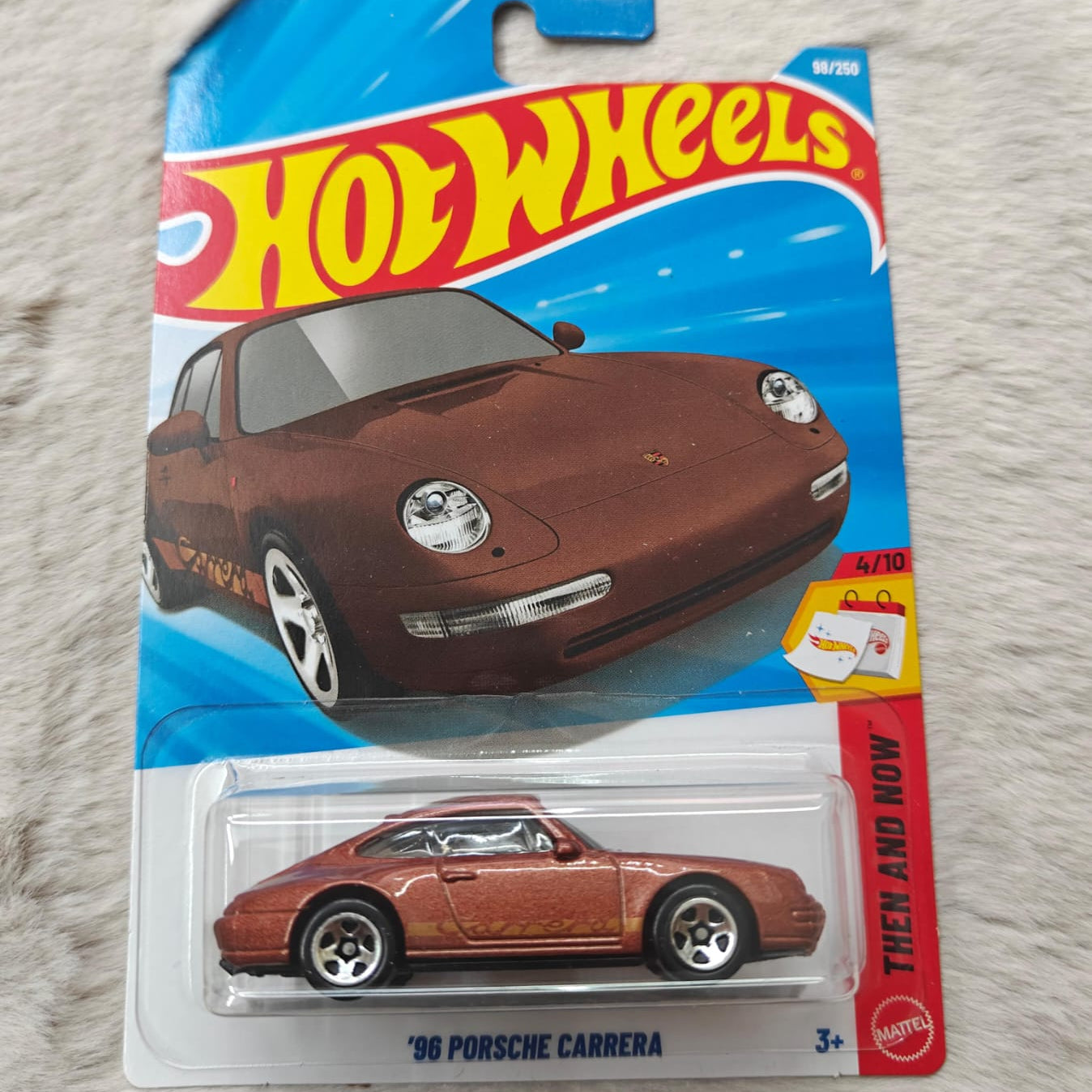 Hot Wheels 2026 Imported D Case Vehicle Collection - '96 Porsche Carrera