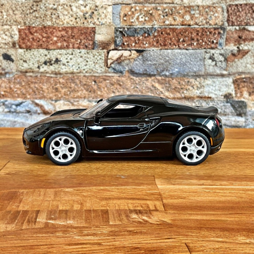 Kinsmart Metal Scale 1 : 32 Diecast Scale Model with Openable Doors and Pull Back Action- 2013 Alfa Romeo 4C