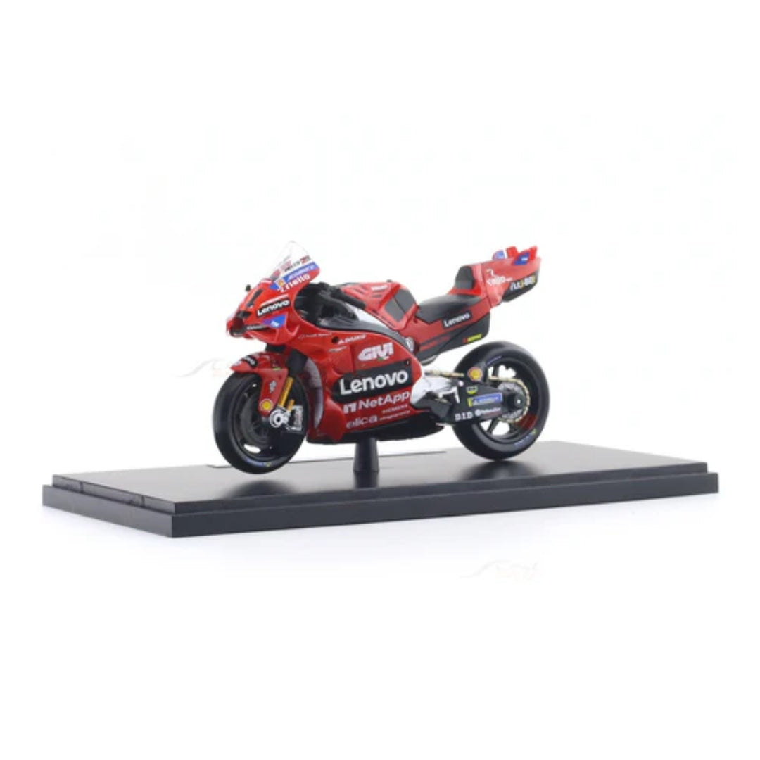 Maisto - 1 : 18 Diecast Scale Model - Official Licensed Product - Desmosedici GP 2024 - Ducati Lenovo Team #1 Francesco Bagnaia 2024 World Team Champion