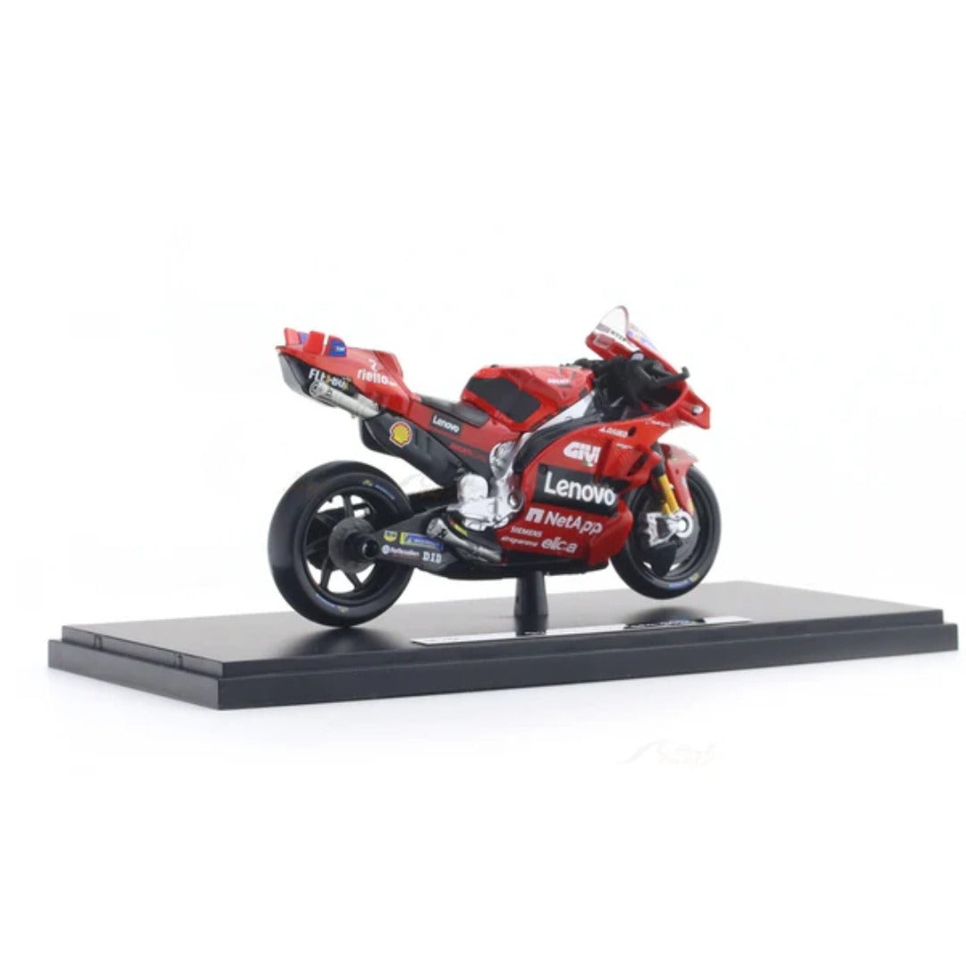 Maisto - 1 : 18 Diecast Scale Model - Official Licensed Product - Desmosedici GP 2024 - Ducati Lenovo Team #1 Francesco Bagnaia 2024 World Team Champion