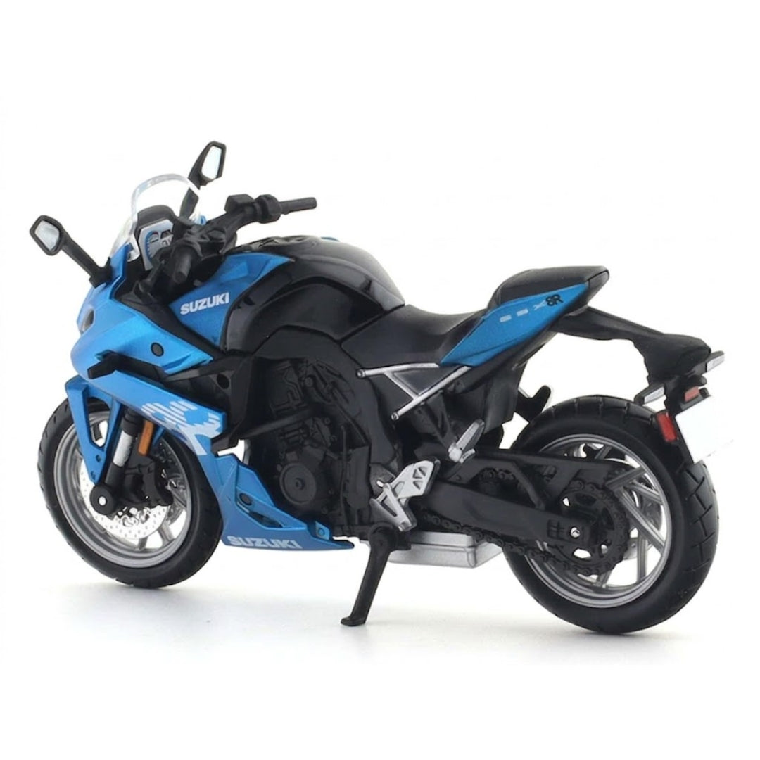 Maisto - 1 : 18 Diecast Scale Model - Suzuki GSX-8R - Official Licensed Product