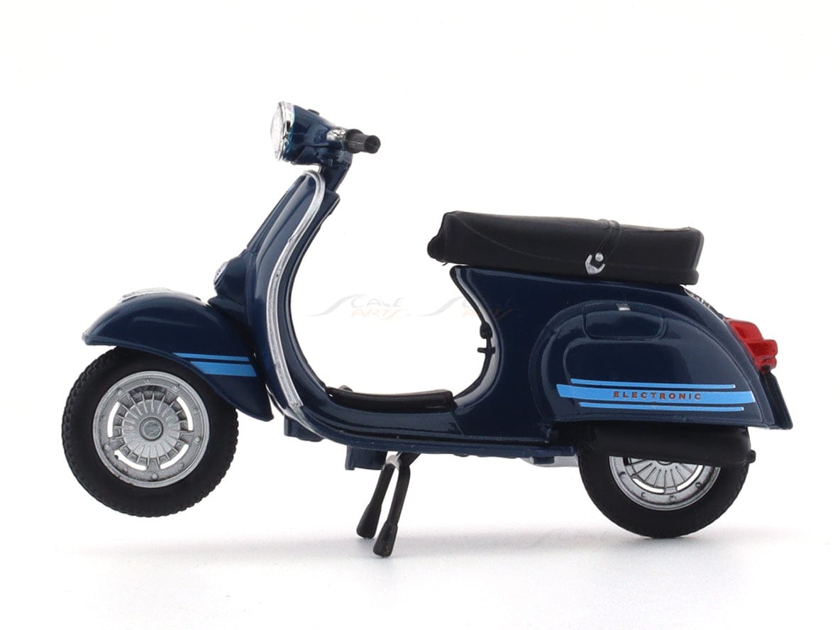 Maisto - 1 : 18 Diecast Scale Model - Vespa 125 ET3 Primavera (1976)- Official Licensed Product
