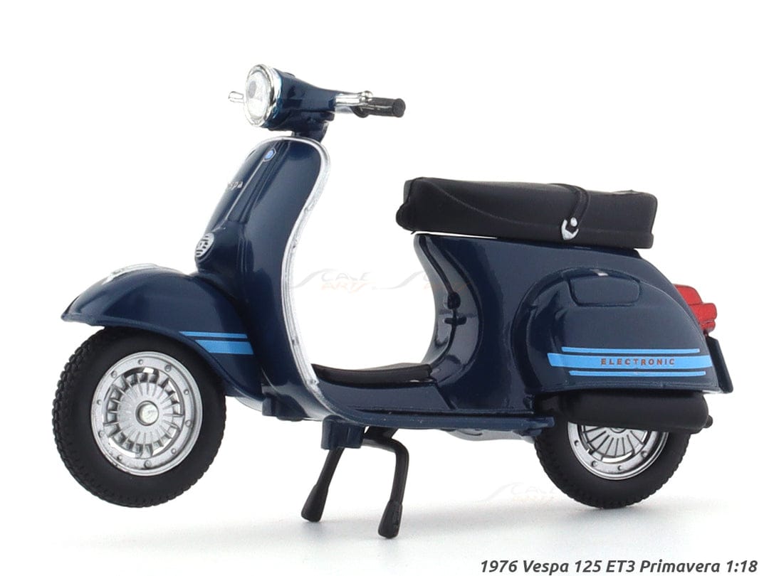 Maisto - 1 : 18 Diecast Scale Model - Vespa 125 ET3 Primavera (1976)- Official Licensed Product