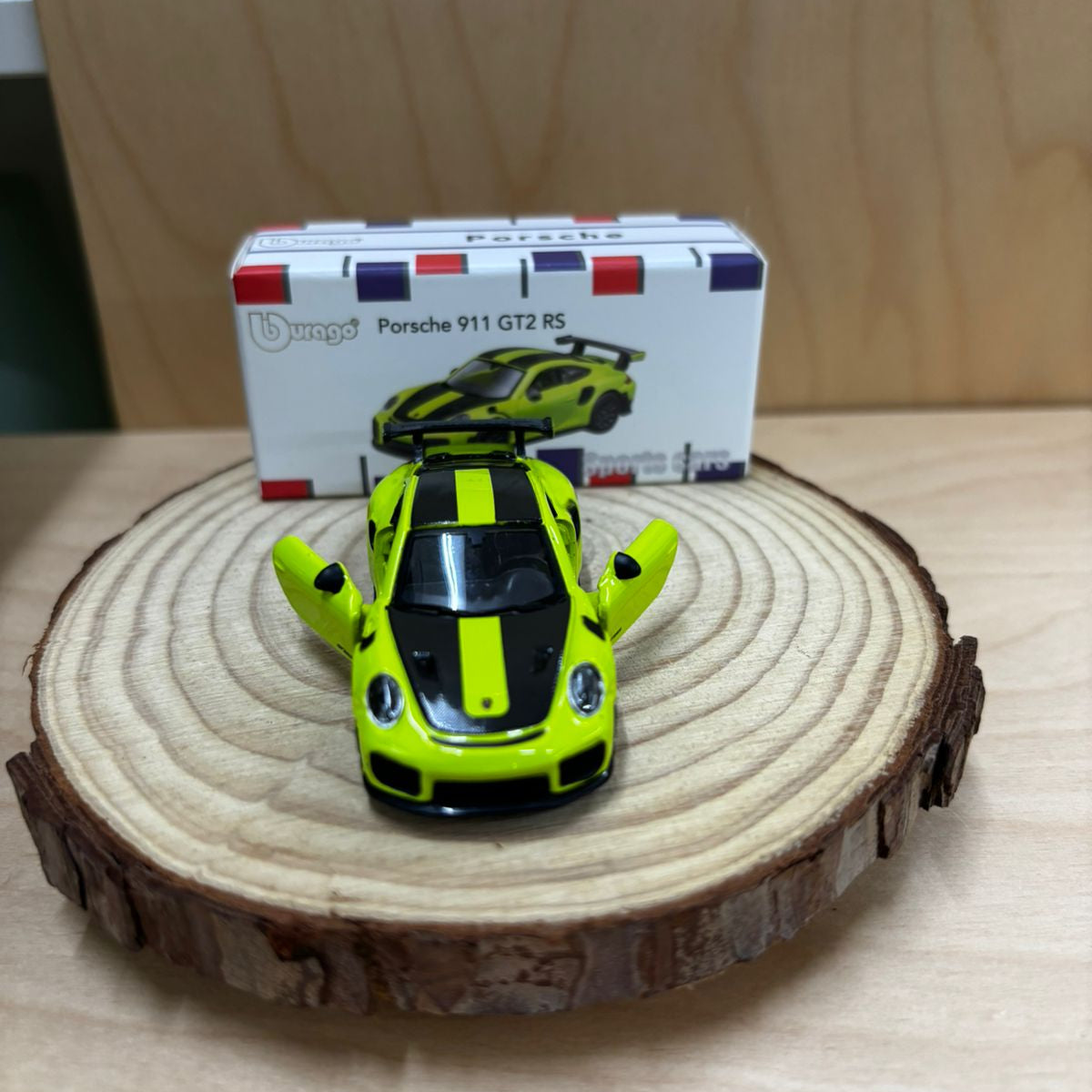 Official Bburago Porsche 911 GT2 RS Green - 1 : 64 Diecast Scale Model