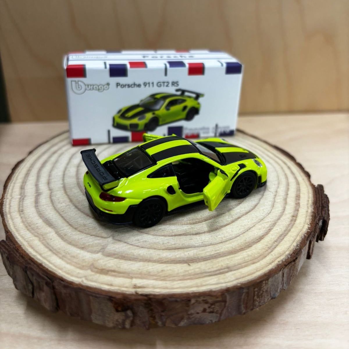 Official Bburago Porsche 911 GT2 RS Green - 1 : 64 Diecast Scale Model