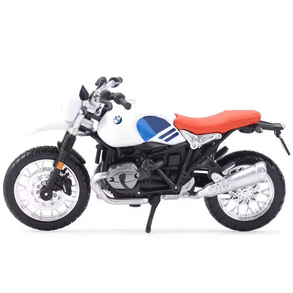 Bburago - 1 : 18 Diecast Scale Model - Official Licensed Product - BMW R nineT Urban GS