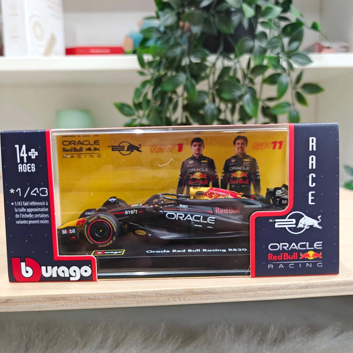 Bburago - 1/43 Scale Model - Oracle RedBull Racing RB20 2024 #1 Max Verstappen Formula 1 Diecast Car Model