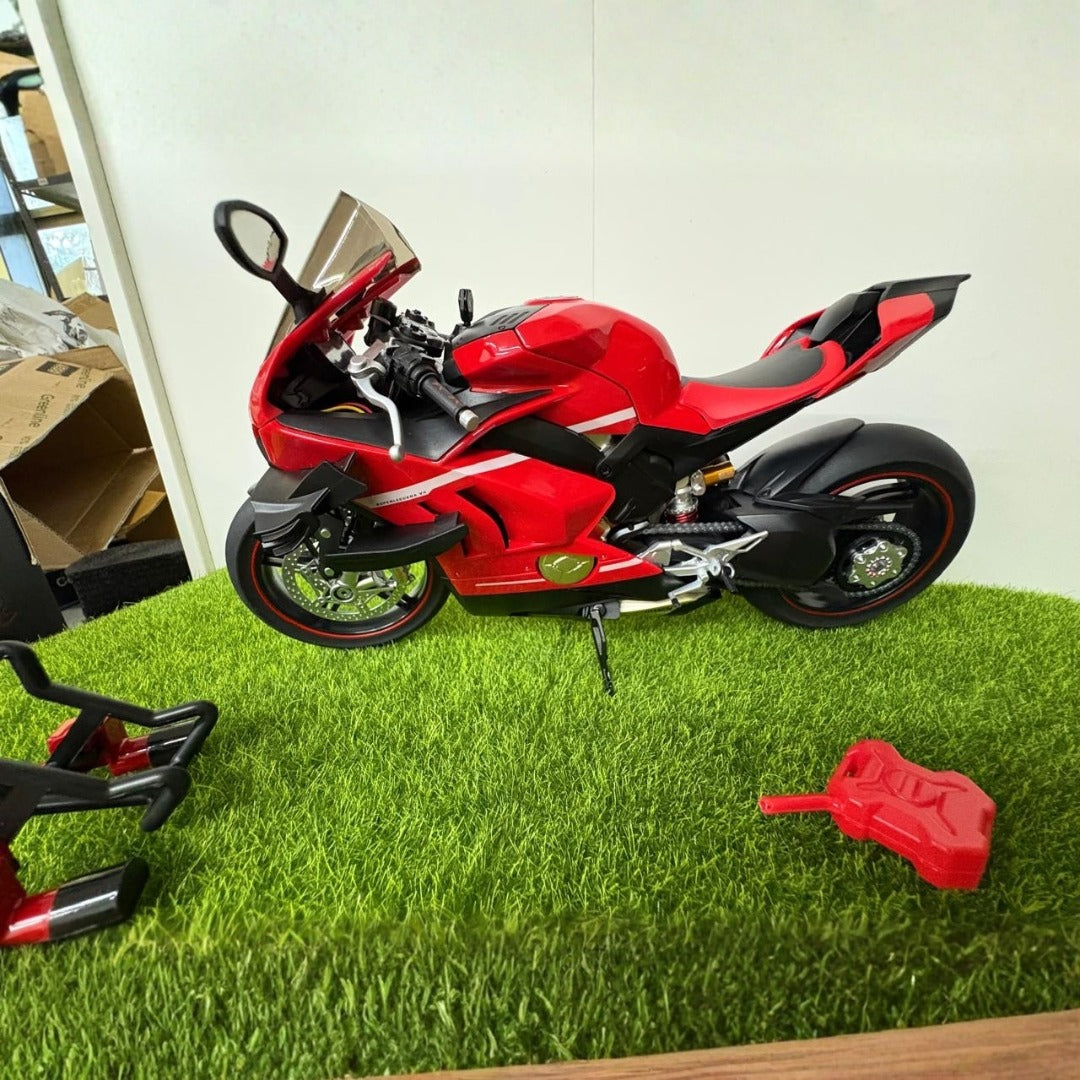 Ducati Superleggera V4 Alloy Model 1:7 Scale