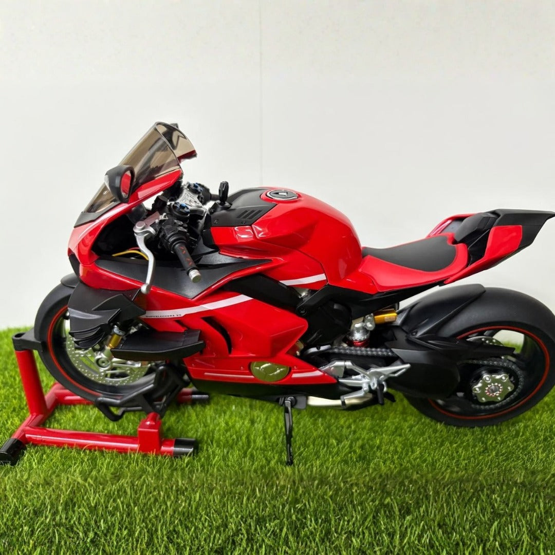 Ducati Superleggera V4 Alloy Model 1:7 Scale