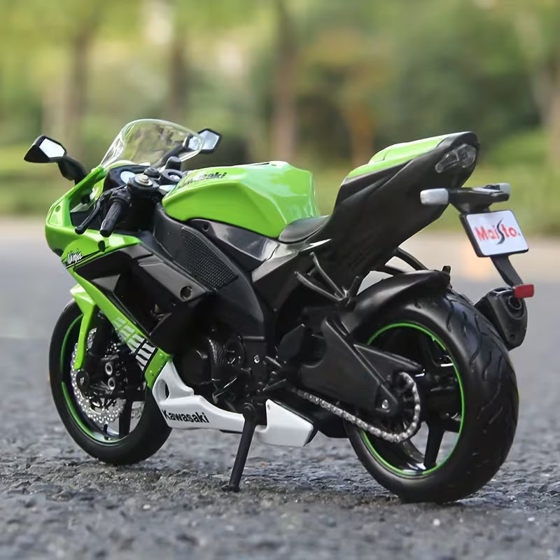 Maisto - 1 : 12 Diecast Scale Model - Official Licensed Product - KAWASAKI NINJA ZX 1OR