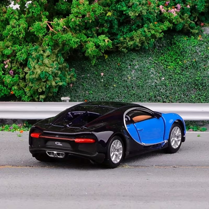 Official Bburago Bugatti Chiron - 1 : 64 Diecast Scale Model