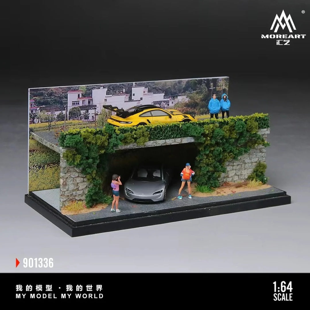 MoreArt 901336 Stone Tunnel Diorama Scene with Figures 1:64 Scale