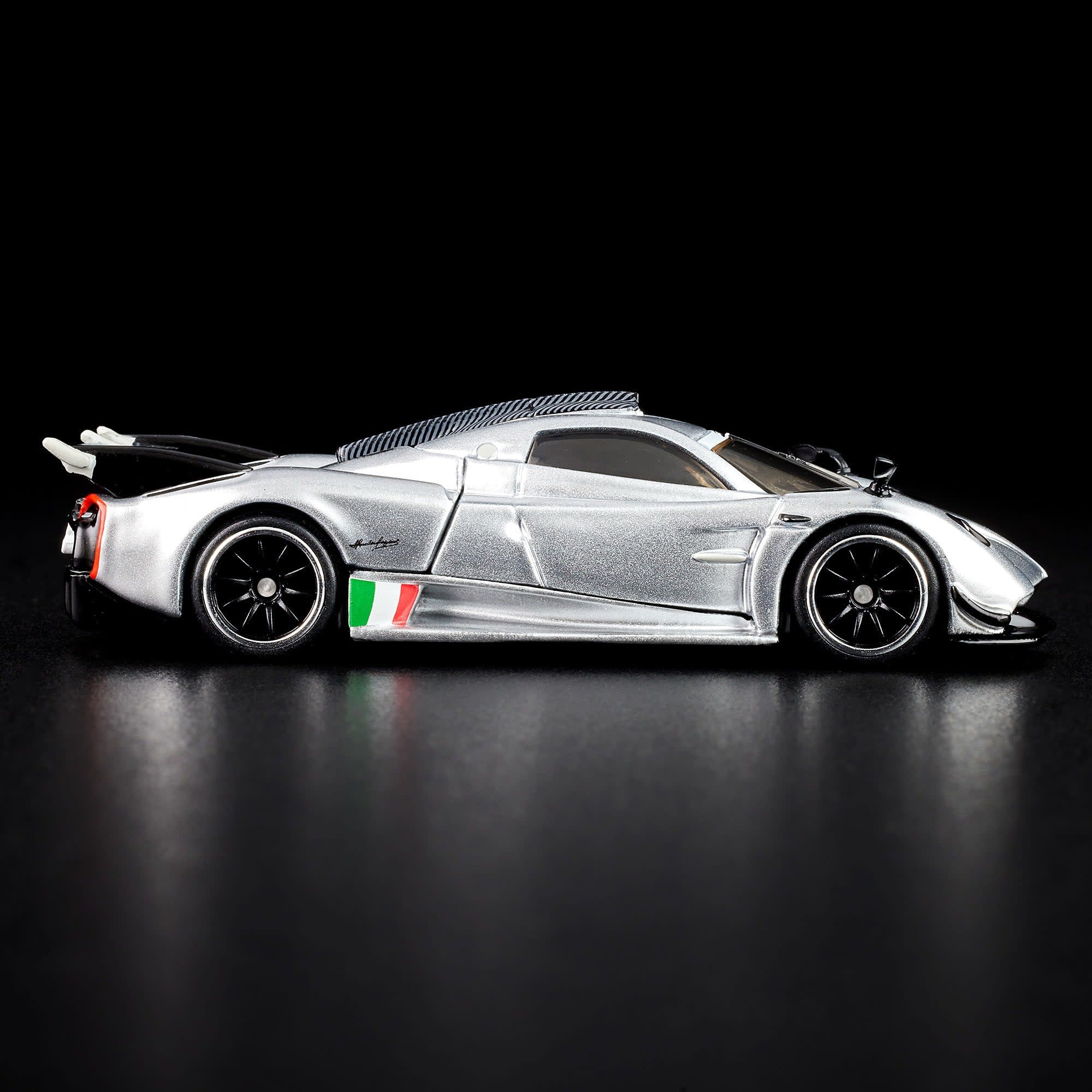Hot Wheels Scale 1:64 RLC Exclusive ’21 Pagani Huayra R india the peppy store