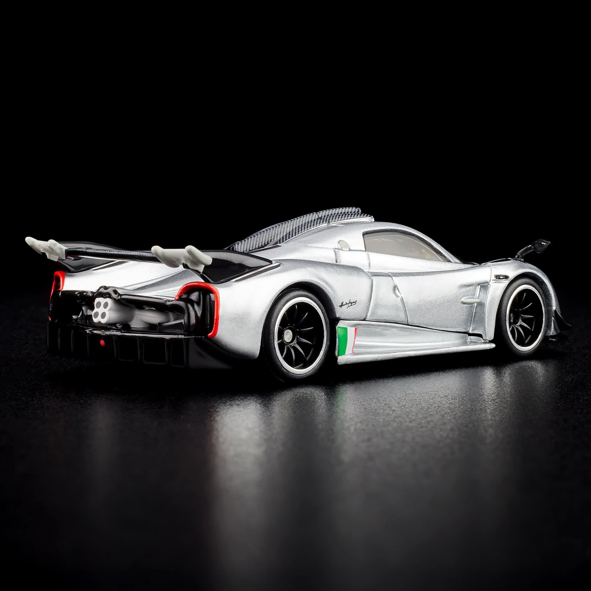 Hot Wheels Scale 1:64 RLC Exclusive ’21 Pagani Huayra R