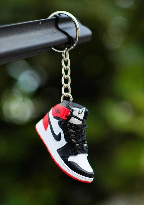 Red 3D Sneaker Keychain - ThePeppyStore