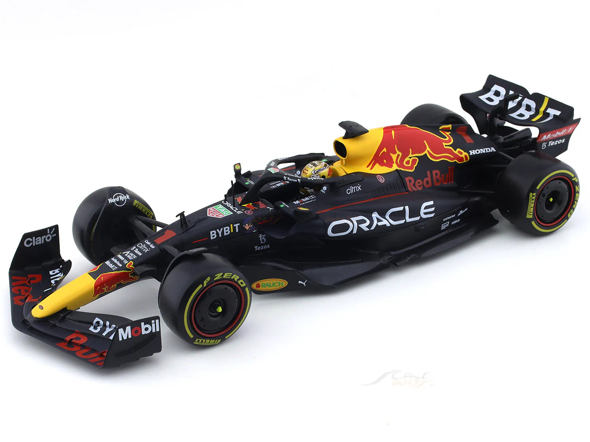 Bburago - 1 : 24 Diecast Scale Model - 2022 Red Bull RB18 #1 Max Verstappen