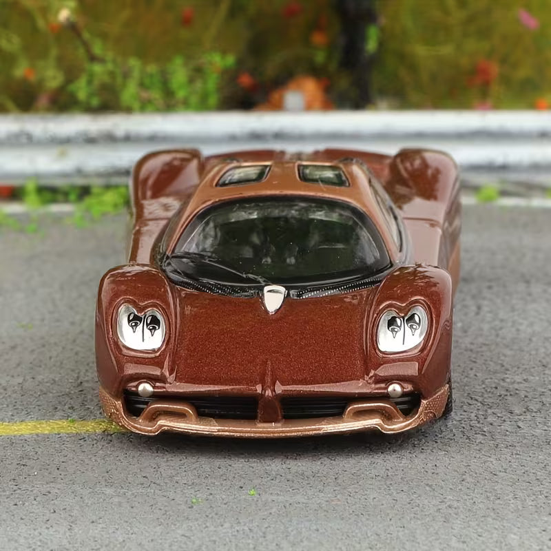 Scale 1 : 64 CCA Pagani Utopia Diecast Metal Model Car