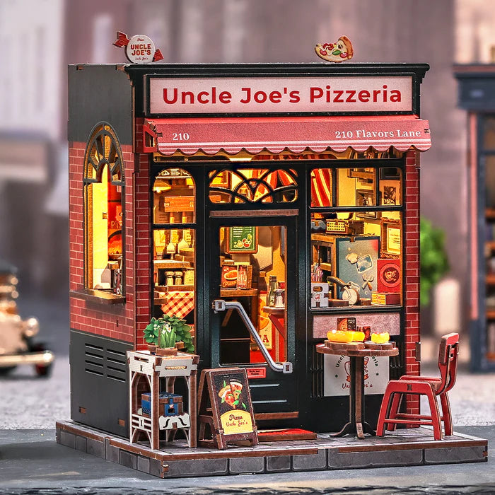 CUTEBEE DIY Book Nook Kit - Uncle Joe's Pizzeria