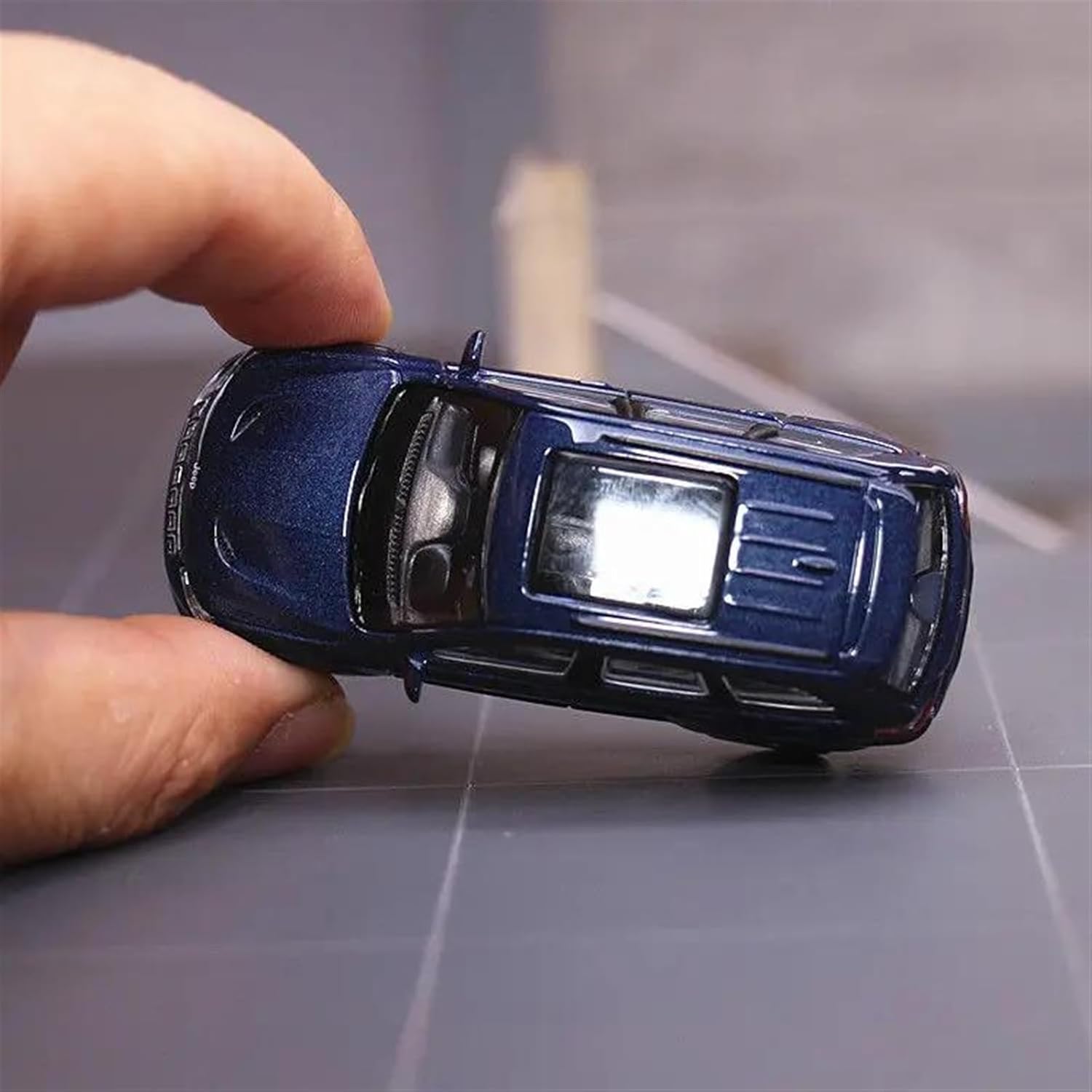 JKM Scale 1:64 Diecast Metal Model Car Collection - Jeep Grand Cherokee - Blue