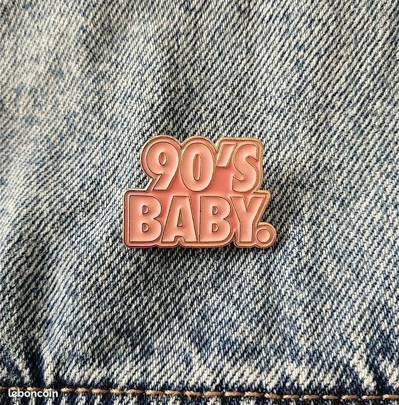 90's baby Brooch Pin