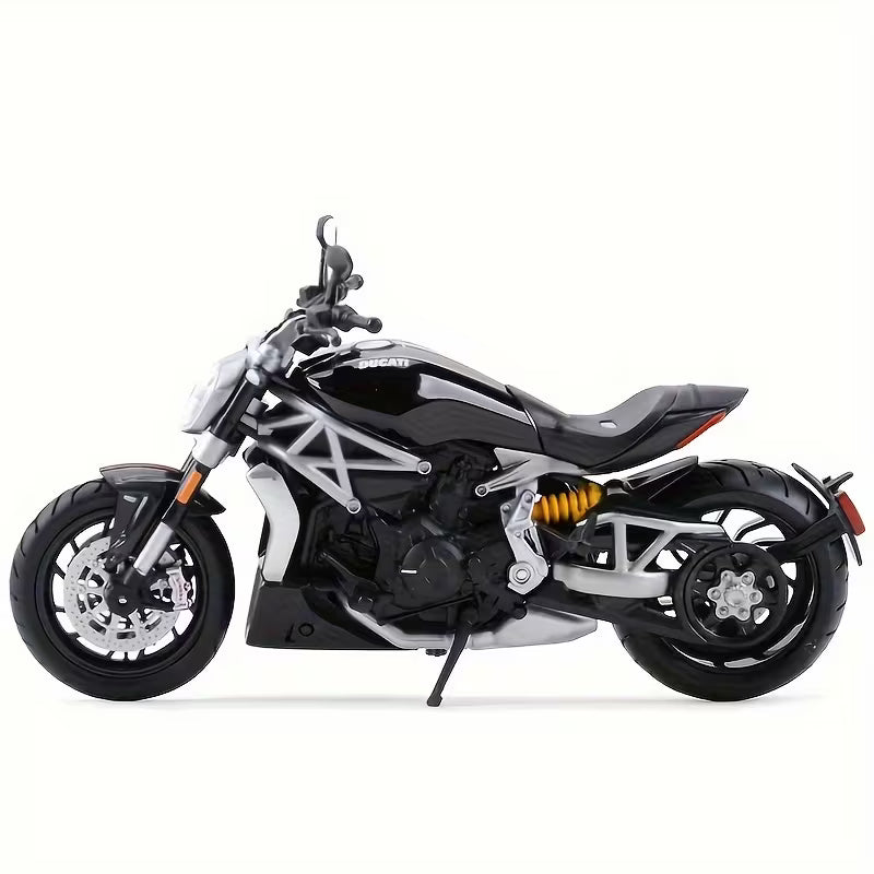 Maisto - 1 : 12 Diecast Scale Model - Official Licensed Product - Ducati X Diavel S
