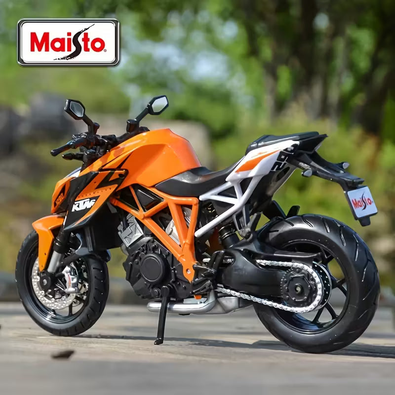 Maisto - 1 : 12 Diecast Scale Model - Official Licensed Product - KTM 1290 Super Duke R